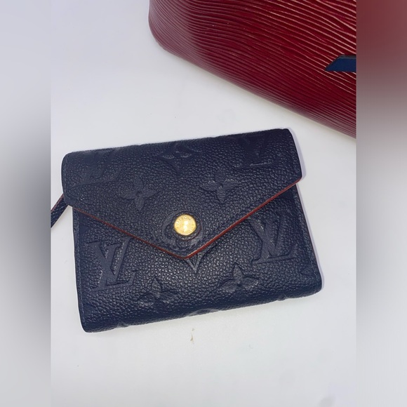 LV NÈONOÈ Epi Bag - Picture 12 of 14